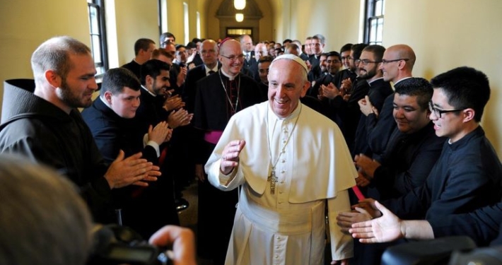 Papa Francisco y seminaristas