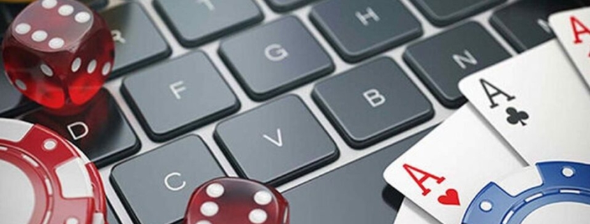 APUESTAS ON LINE TECLADO CARTAS DADOS